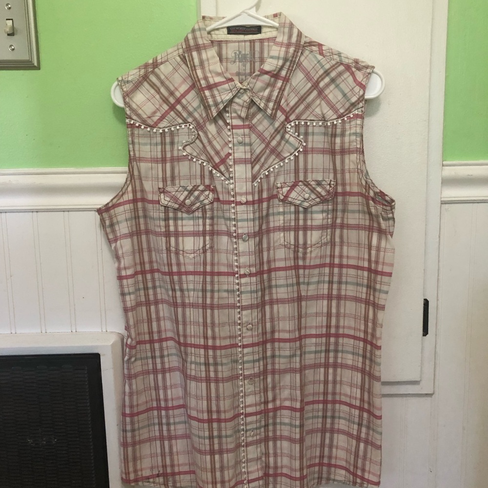 Plaid Sleeveless Button Down Shirt Wrangler